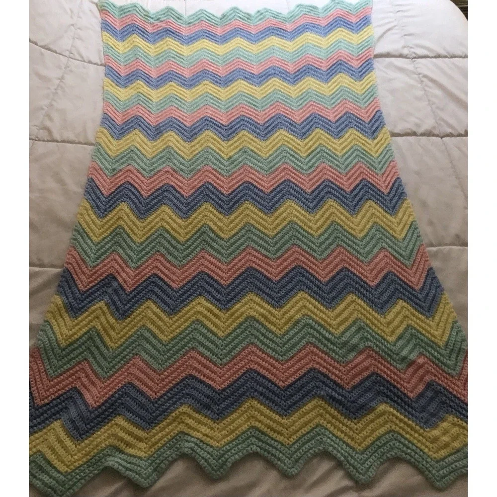 Four toned Chevron Pretty Pink Blue Yellow Green Vintage Afghan‎ Throw Blanket